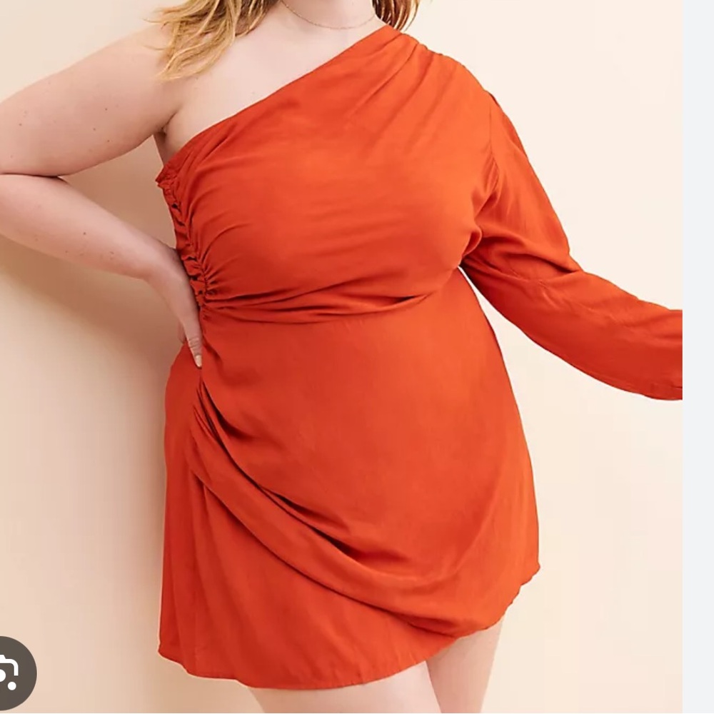 Chic Red One-Shoulder Dress for a Bold Statement